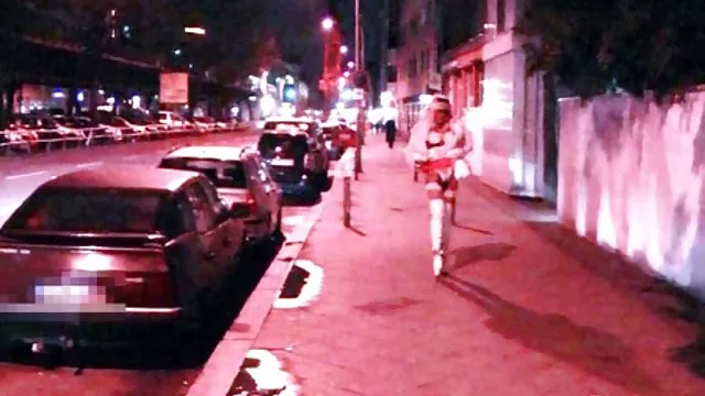 我的妻子和妹妹非常角質