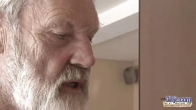 我和我的嫂子一起安排性生活