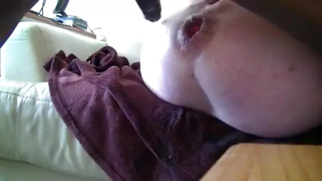 我用一頓貓咪的午餐叫醒了我的妻子