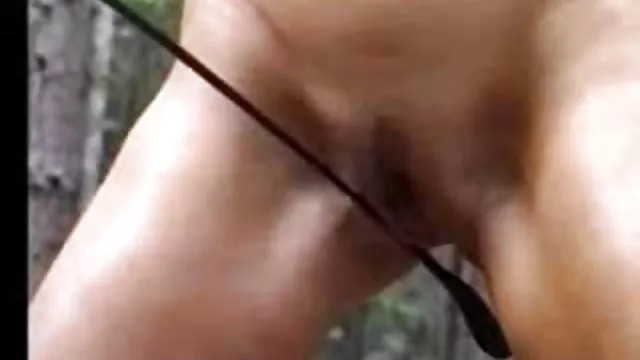 助理比比瓊斯把她從醜聞中榨乾了